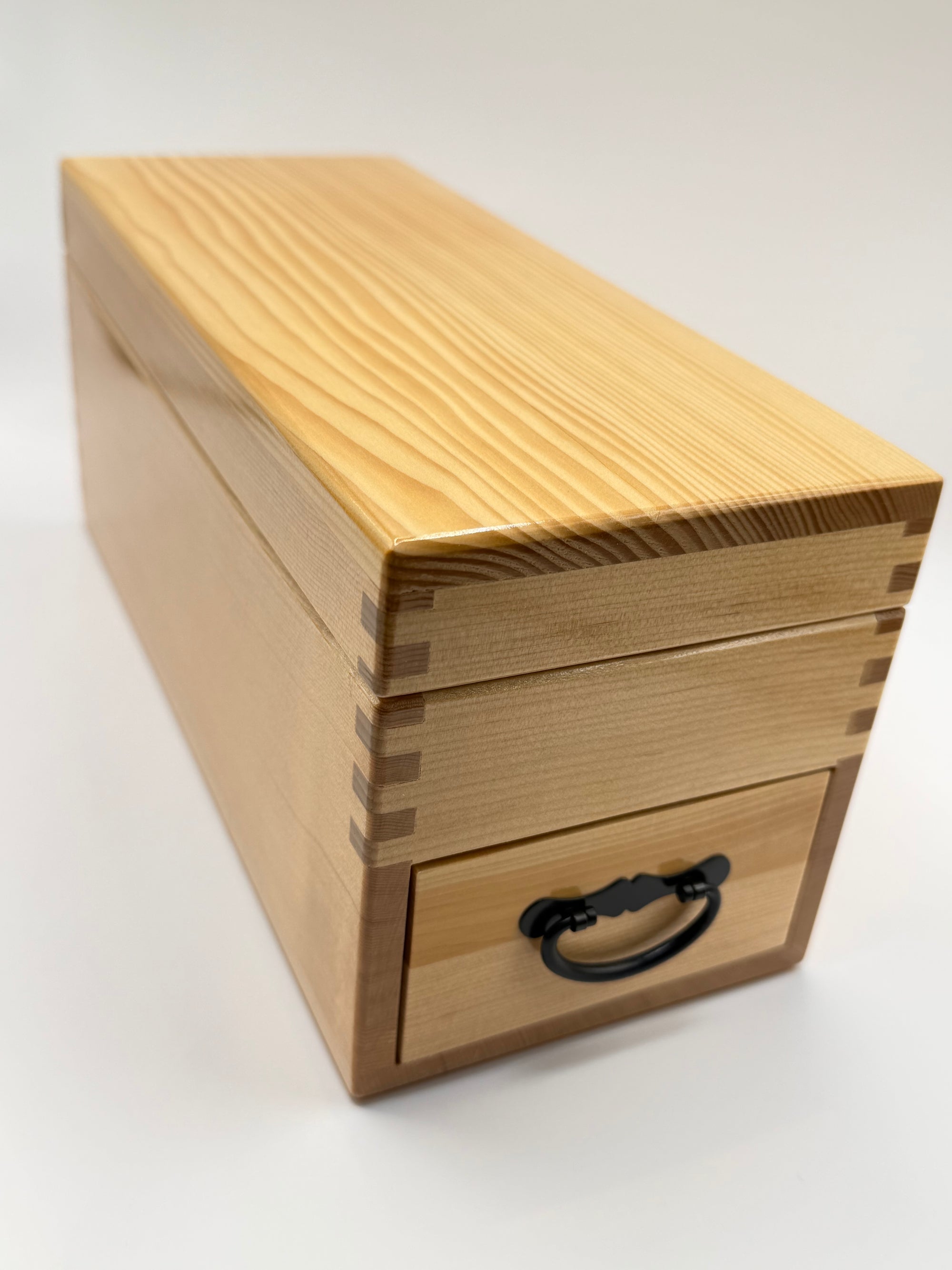 Katsuobushi dried bonito grater