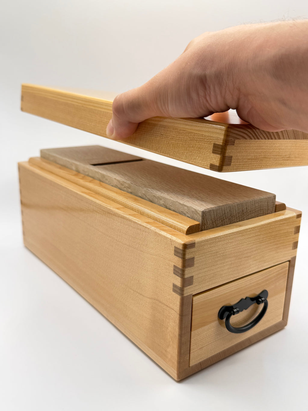 Katsuobushi dried bonito grater