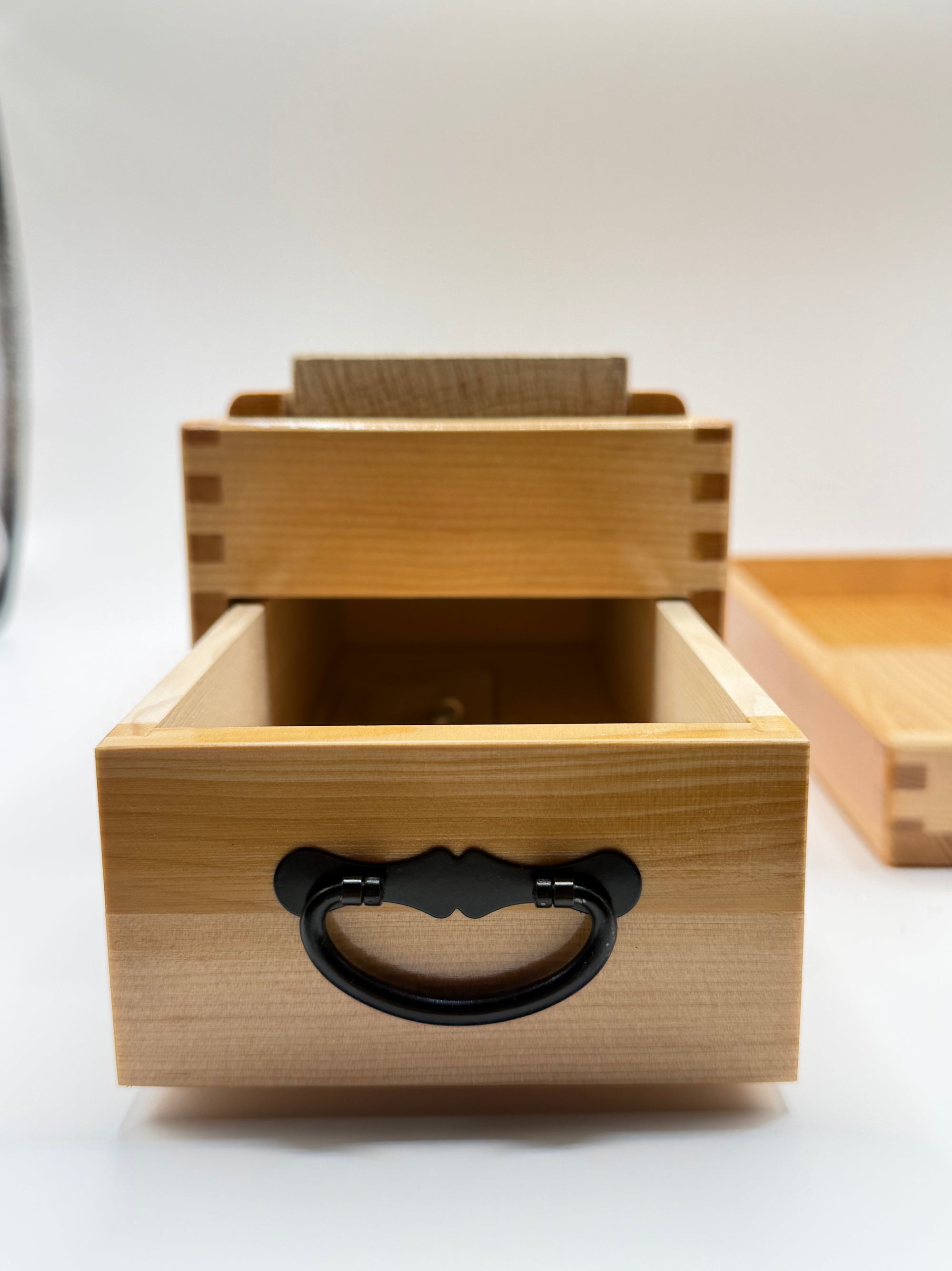 Katsuobushi dried bonito grater