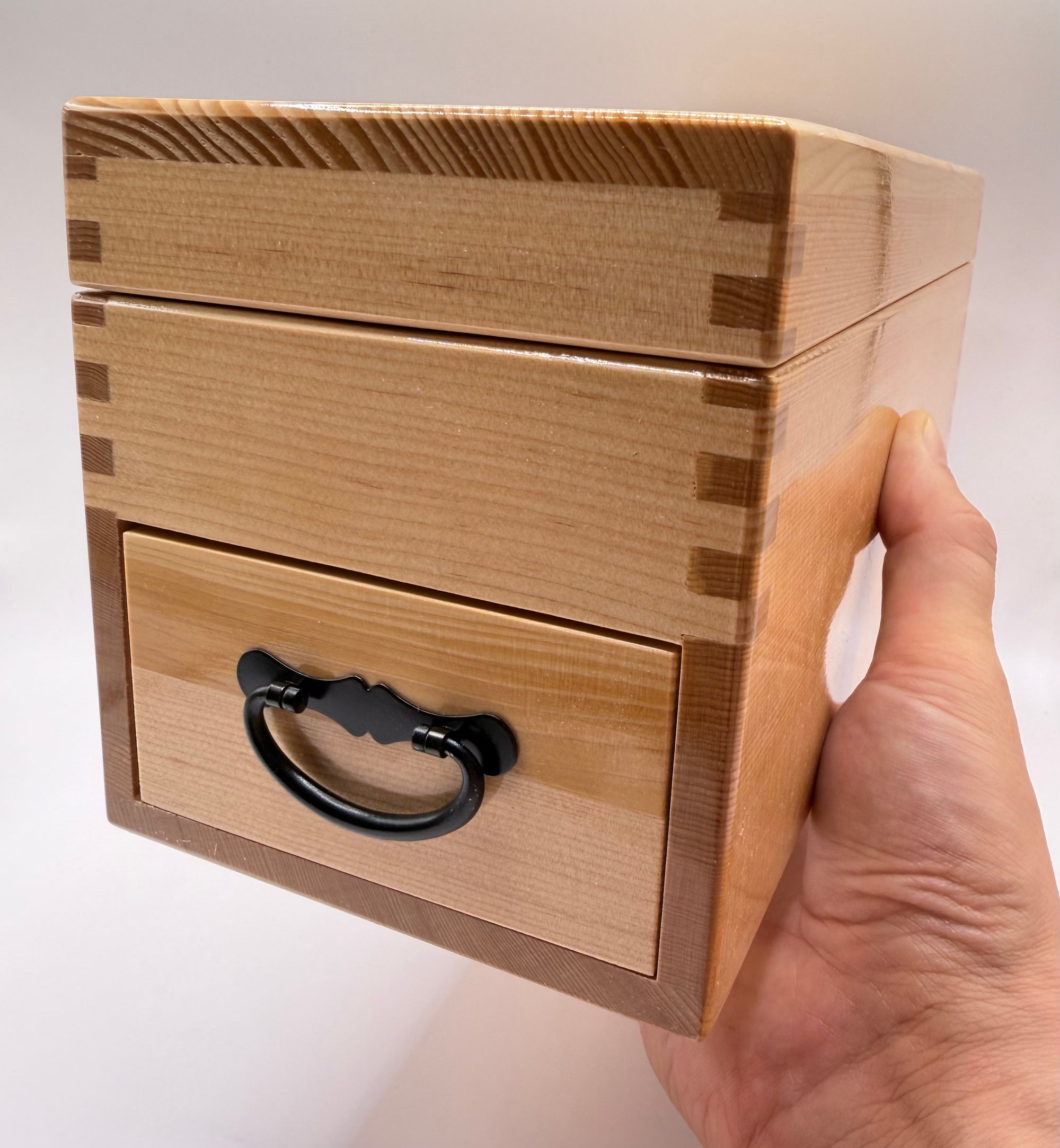Katsuobushi dried bonito grater
