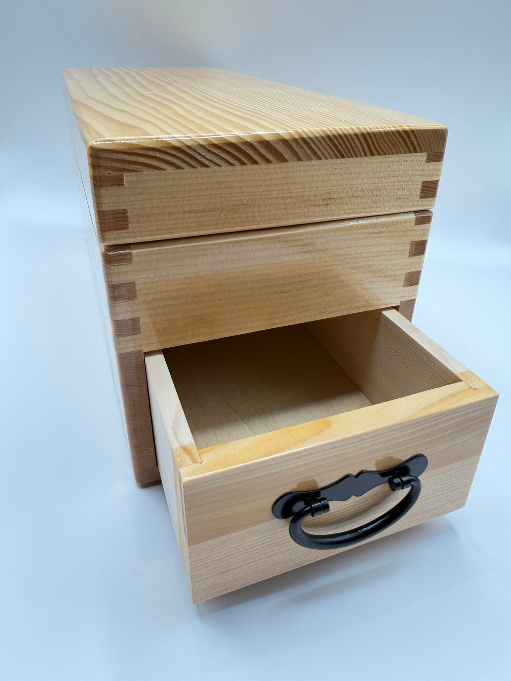Katsuobushi dried bonito grater
