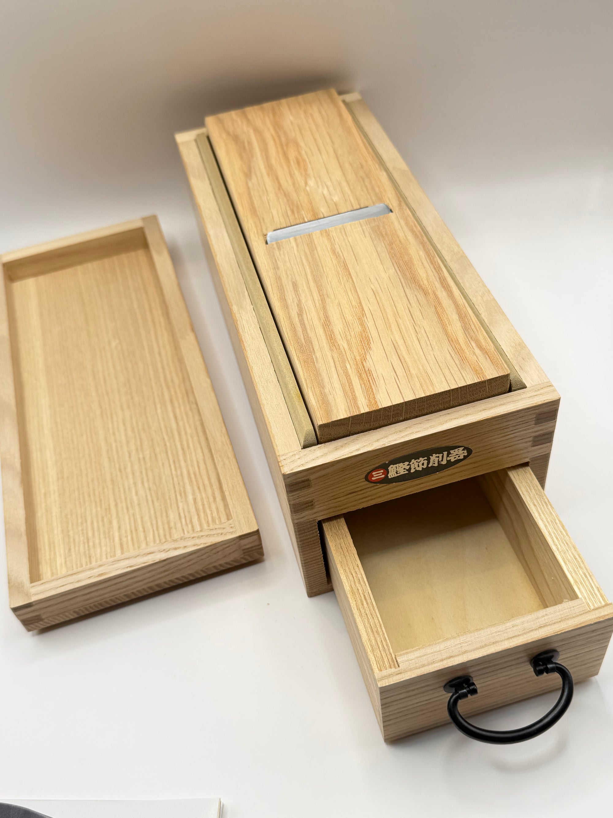 Katsuobushi dried bonito grater