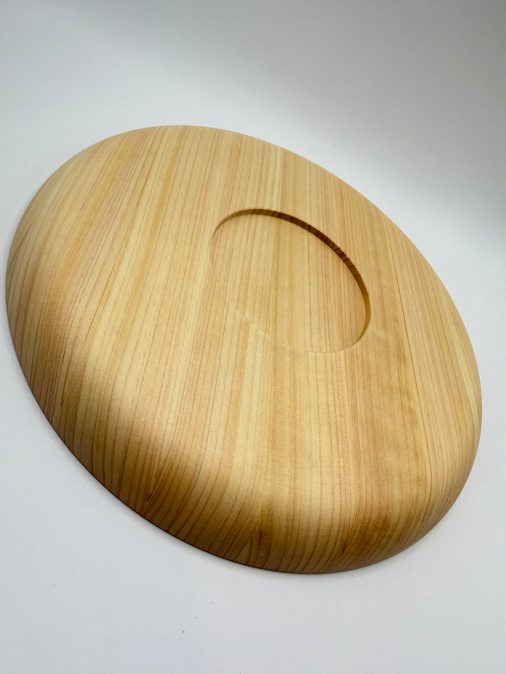 Assiette plate, bois tourné
