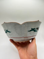 Coupe lobée porcelaine émaux polychromes
