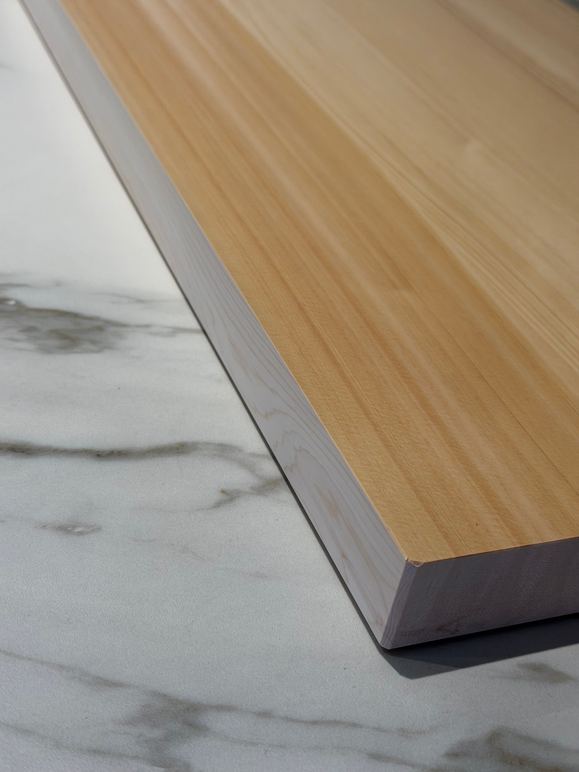 Grande planche hinoki massif épaisse