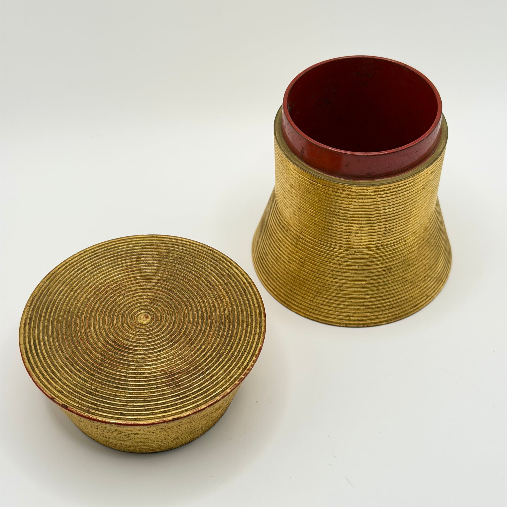 Pot à Matcha Doré à la Laque, Pièce Vintage de Collection