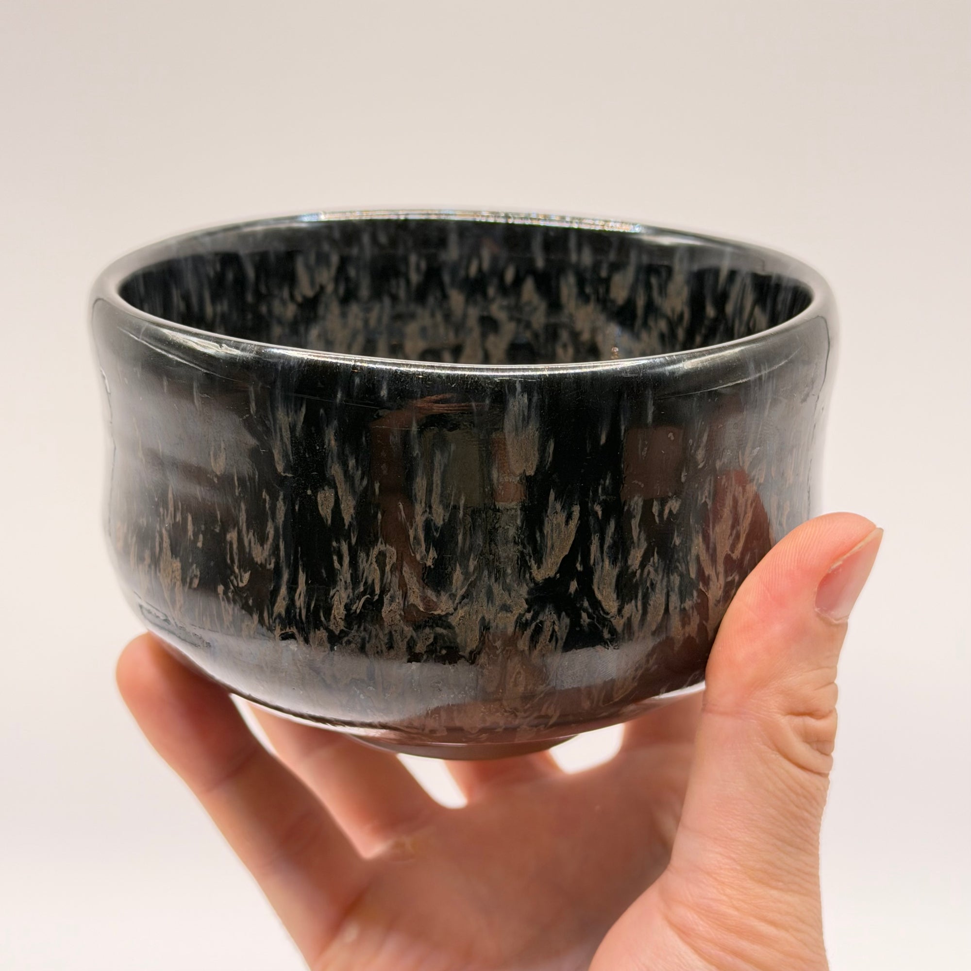 Bol à Matcha Tenmoku Irisé, Pièce Vintage de Collection