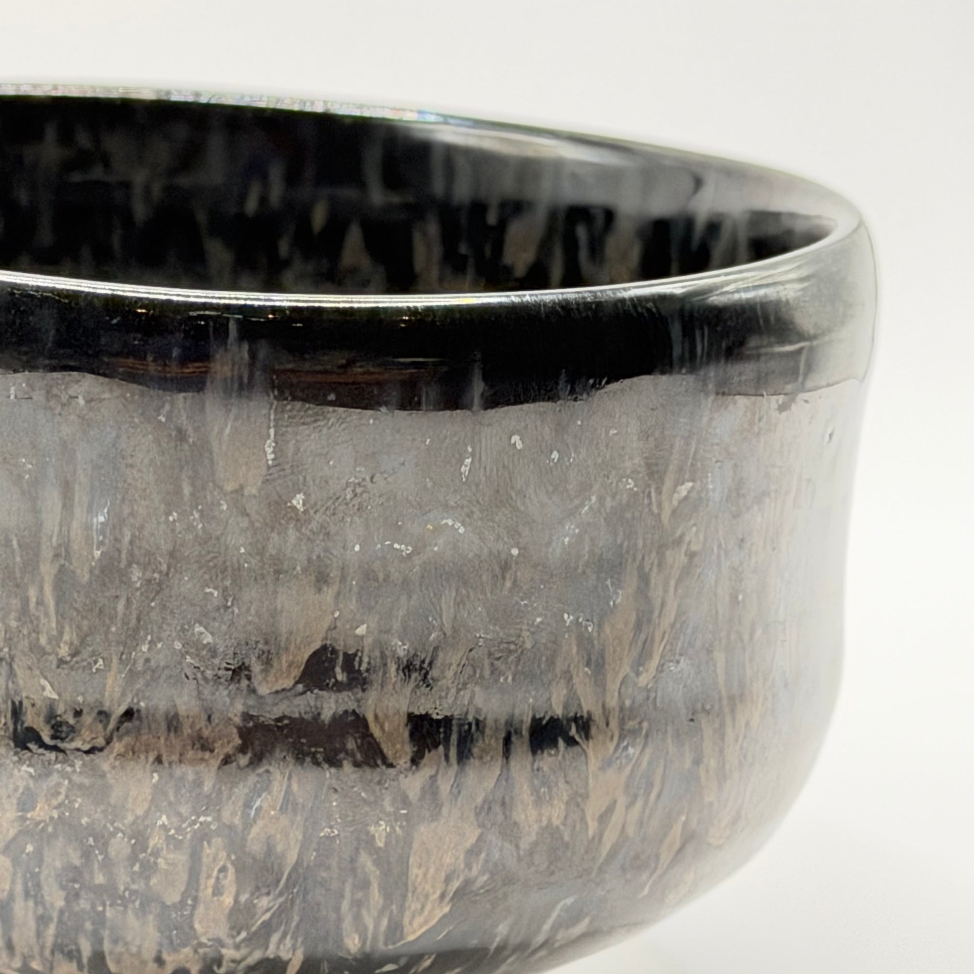 Bol à Matcha Tenmoku Irisé, Pièce Vintage de Collection