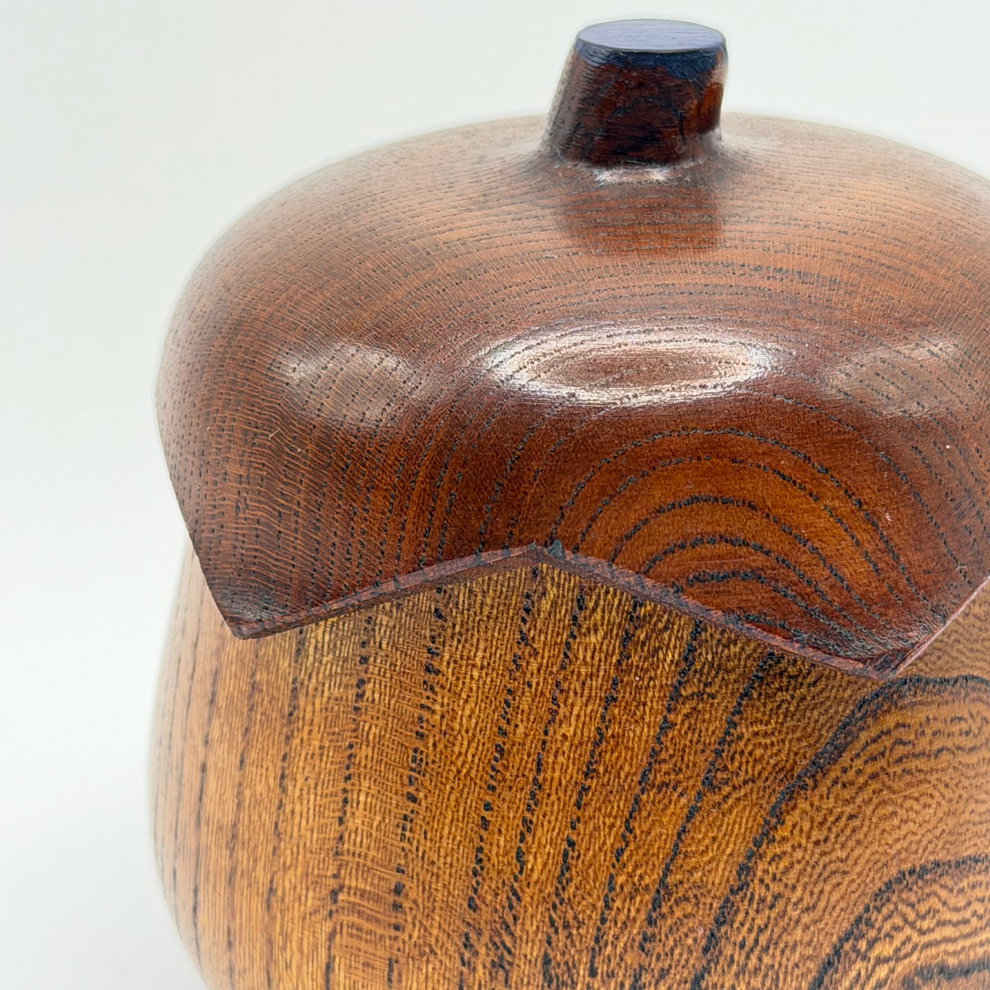 Pot à Matcha Sculpté en Forme de Gland