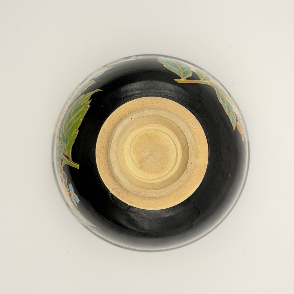 Bol à Matcha Décor Hortensias Dorés sur Fond Noir