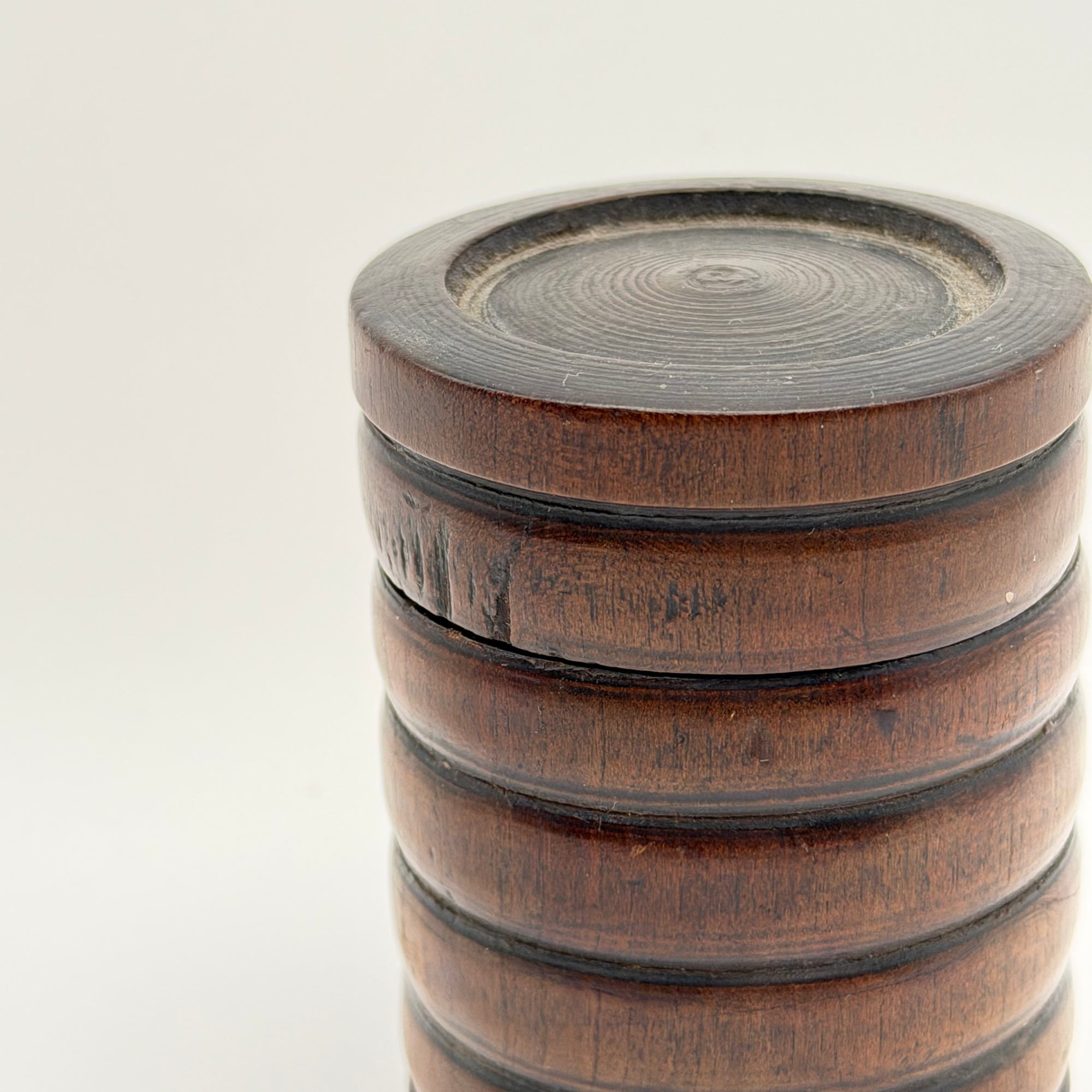 Pot à Matcha en Bois Tourné, Forme Annelée