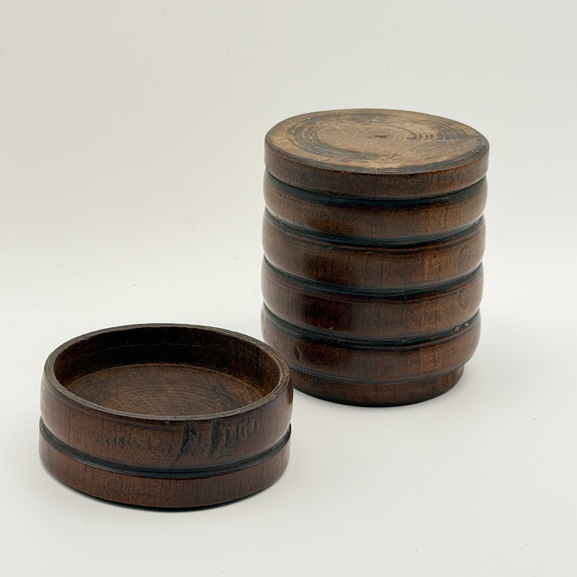 Pot à Matcha en Bois Tourné, Forme Annelée