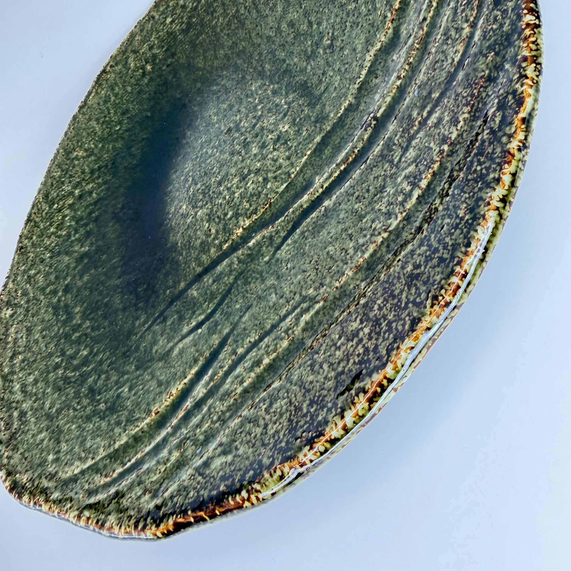 Grande assiette Kaki